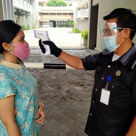 Hotel Quirin Semarang Dış mekan fotoğraf