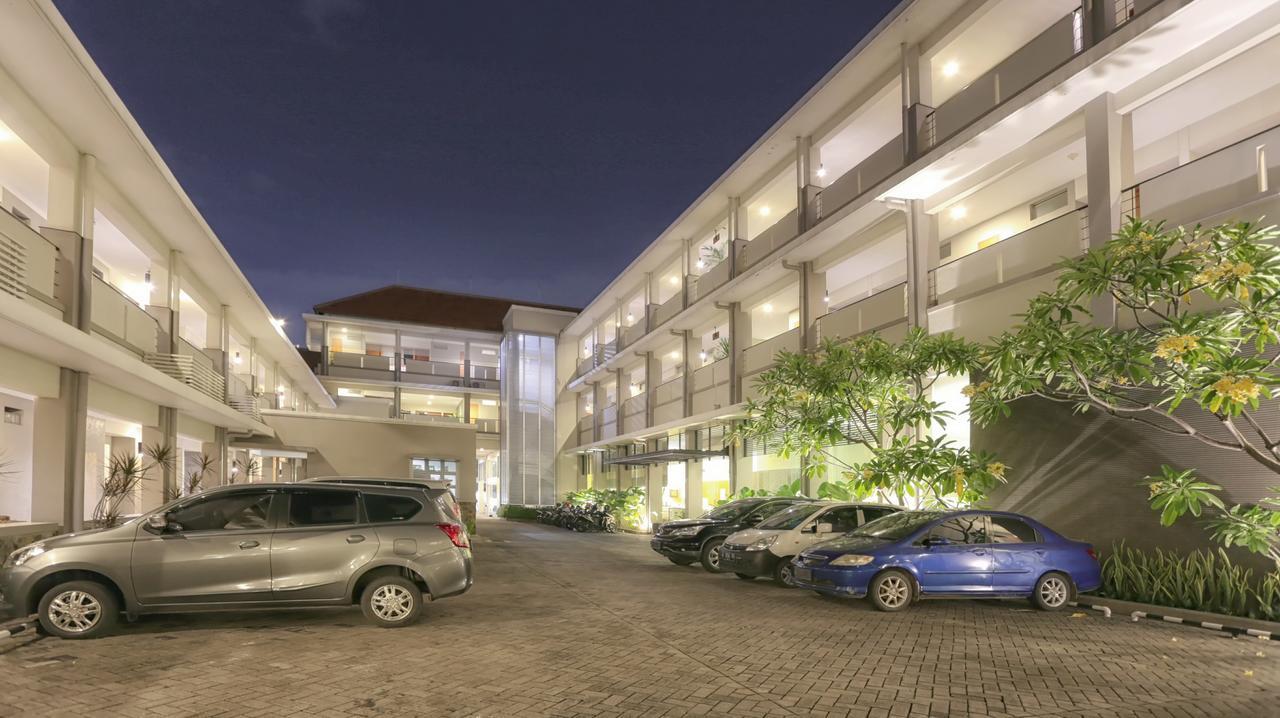 Hotel Quirin Semarang Dış mekan fotoğraf