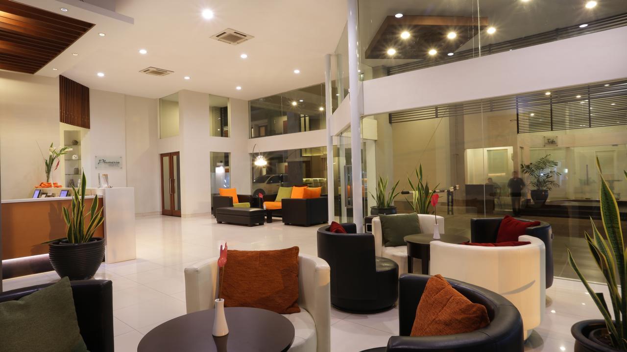 Hotel Quirin Semarang Dış mekan fotoğraf
